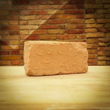 GGCV feliratú címeres tégla